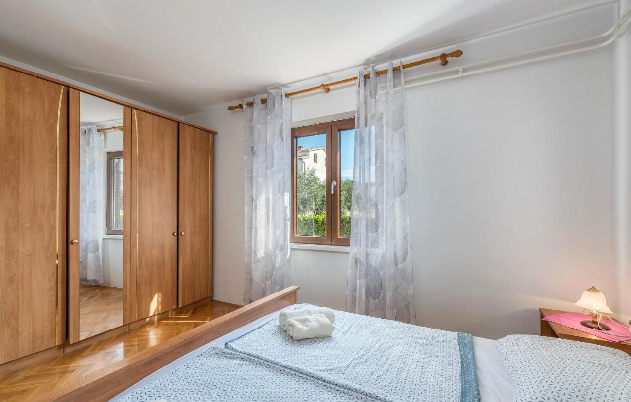 Apartments Feniks 포레치 외부 사진